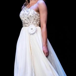 Custom Mac Duggal. Light buttercream yellow color.